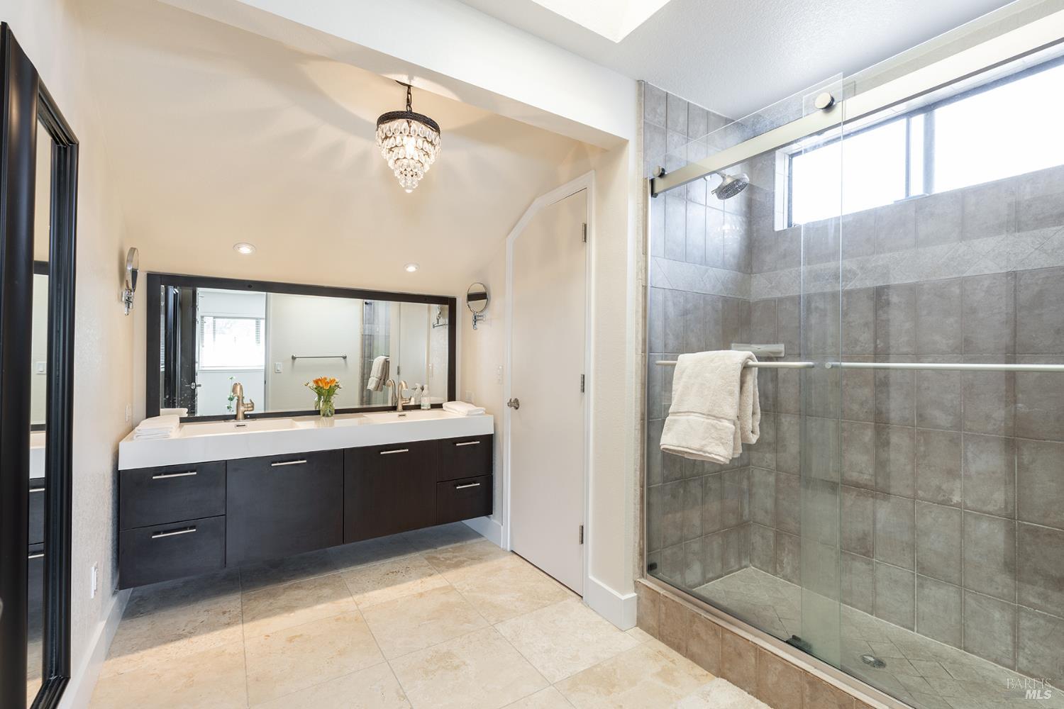 Detail Gallery Image 44 of 61 For 2409 Canin Ct, Santa Rosa,  CA 95405 - 3 Beds | 2 Baths