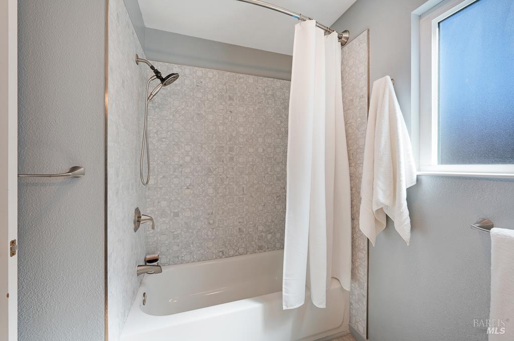 Detail Gallery Image 20 of 31 For 8148 Bodega Ave, Sebastopol,  CA 95472 - 3 Beds | 1/1 Baths