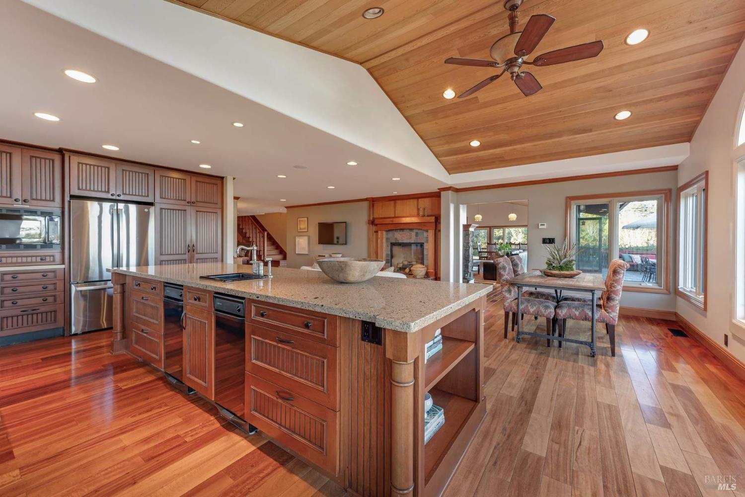 Detail Gallery Image 9 of 46 For 11799 Barnett Valley Rd, Sebastopol,  CA 95472 - 3 Beds | 5/1 Baths