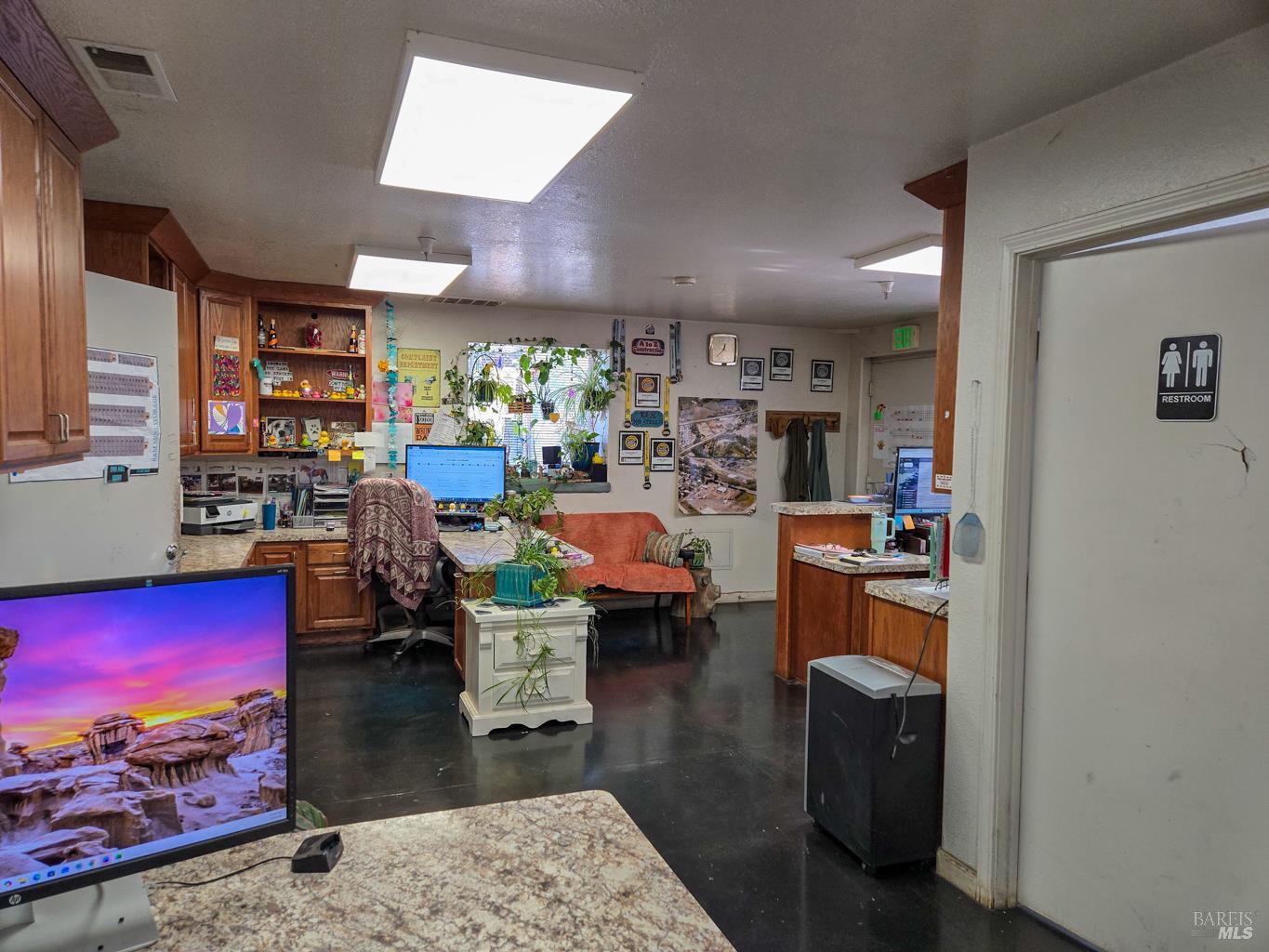 Detail Gallery Image 14 of 22 For 4300 N State St, Ukiah,  CA 95482 - – Beds | – Baths