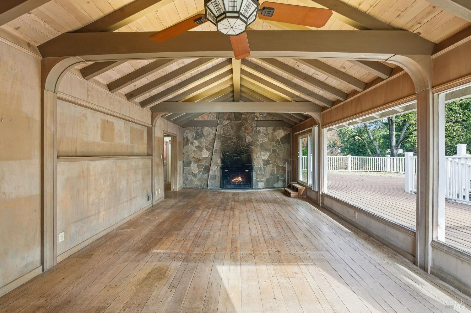 Detail Gallery Image 17 of 59 For 40 Newhall Dr, San Rafael,  CA 94901 - 4 Beds | 3/1 Baths