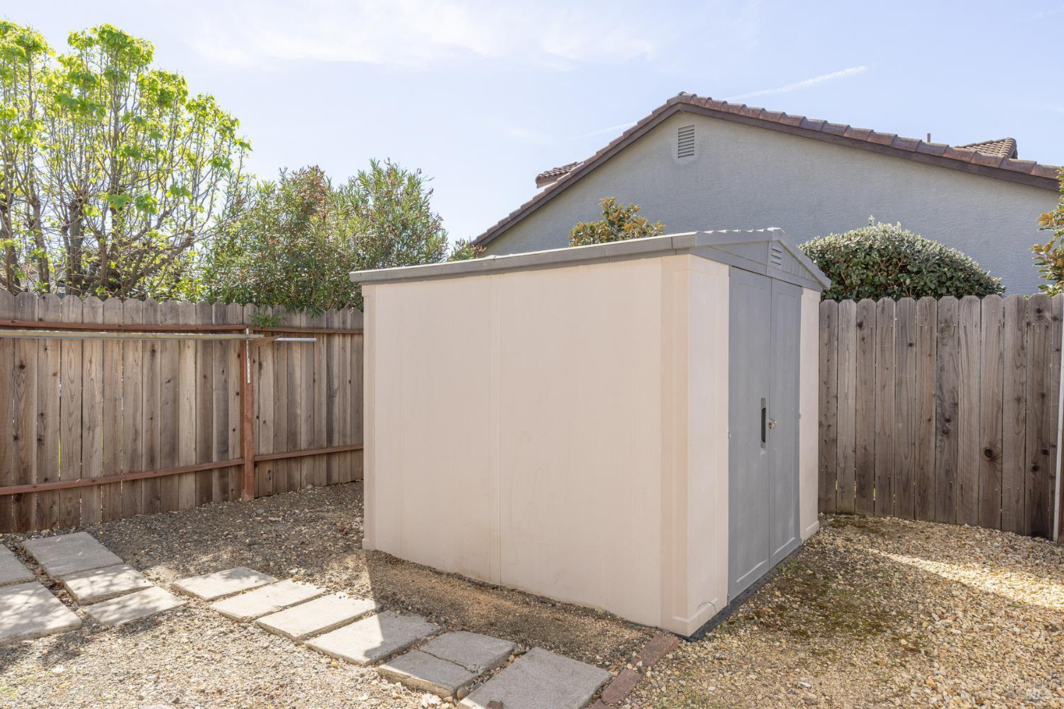 Detail Gallery Image 45 of 56 For 3896 Doral Dr, Fairfield,  CA 94533 - 4 Beds | 2 Baths