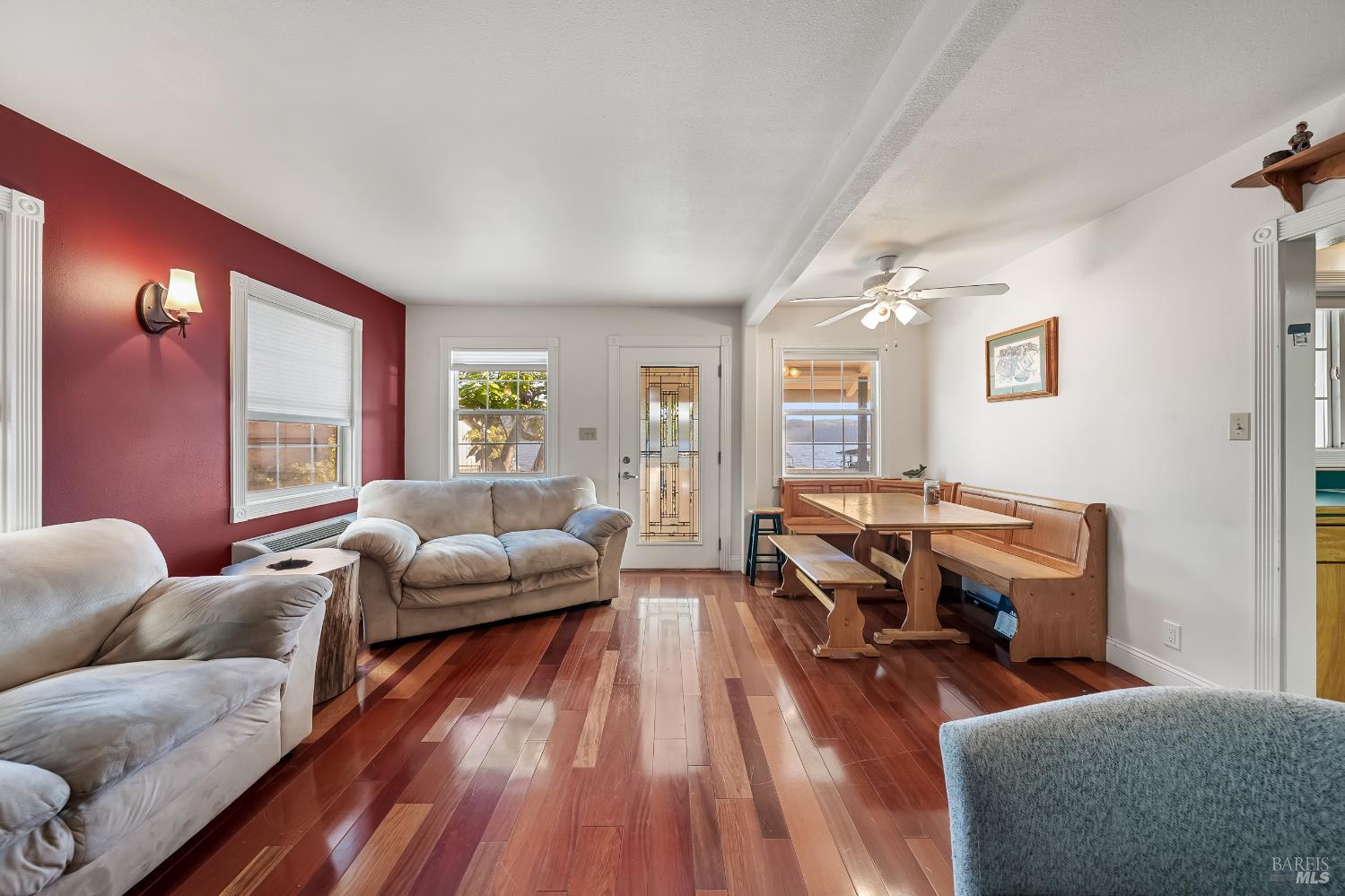 Detail Gallery Image 8 of 43 For 12620 Lakeshore Dr, Clearlake,  CA 95422 - 3 Beds | 1/1 Baths