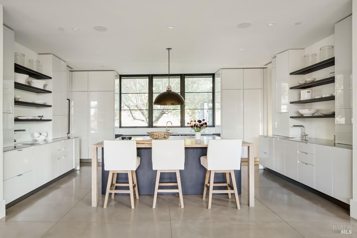 Detail Gallery Image 17 of 73 For 710 Soscol Creek Rd, Napa,  CA 94558 - 5 Beds | 5/1 Baths