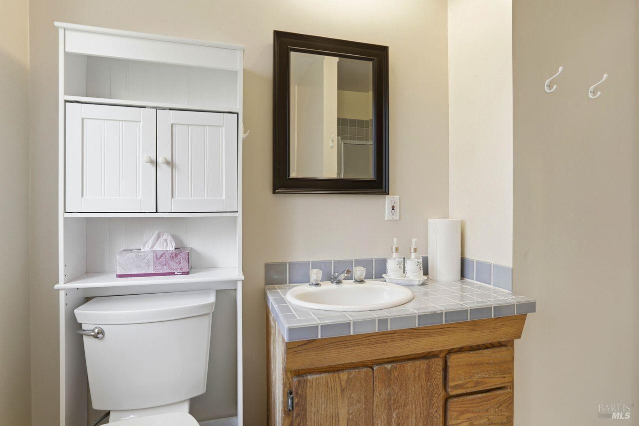 Detail Gallery Image 18 of 29 For 31 Claus Dr, Fairfax,  CA 94930 - 2 Beds | 1 Baths