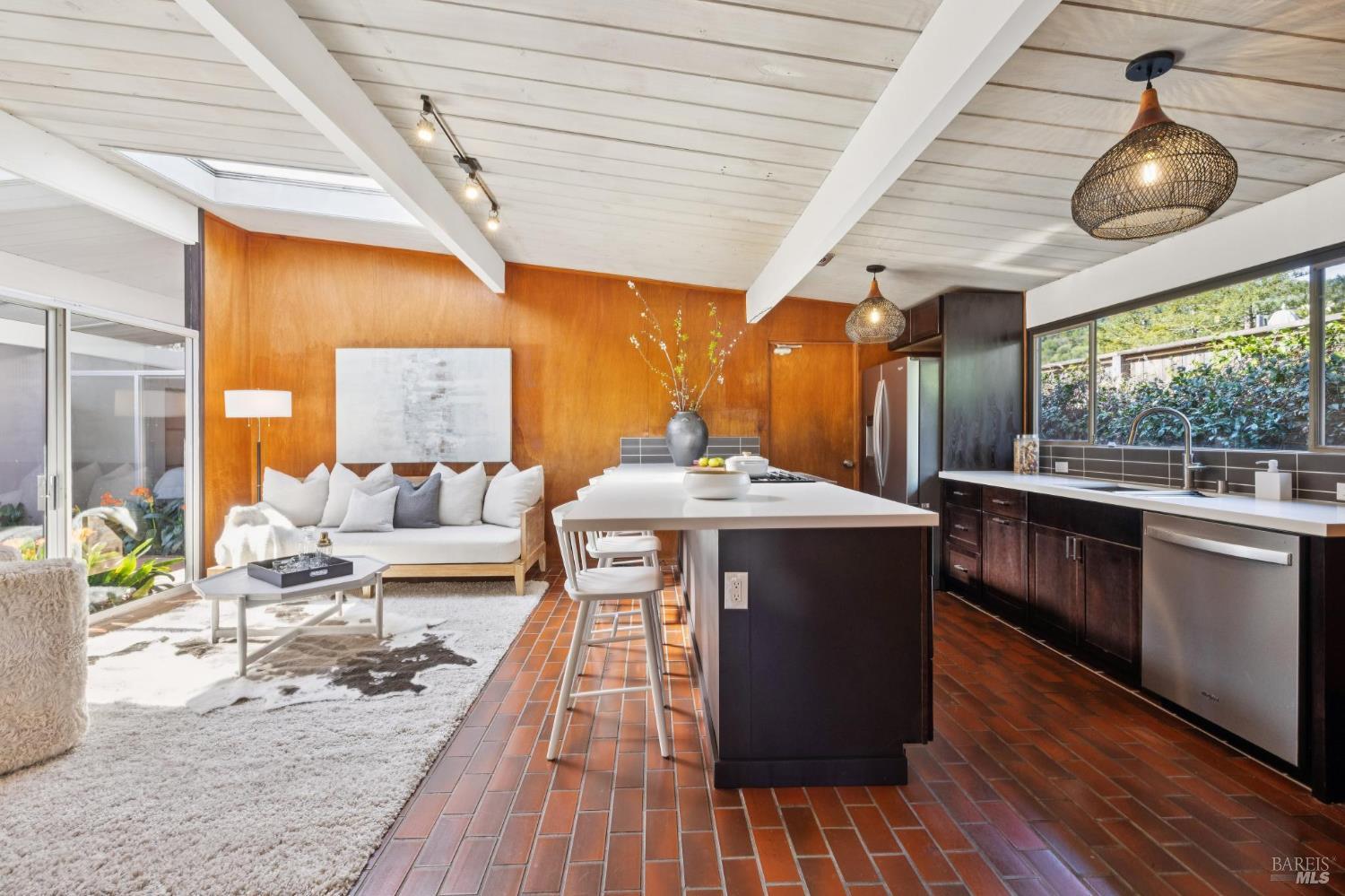 Detail Gallery Image 5 of 58 For 1200 Idylberry Rd, San Rafael,  CA 94903 - 4 Beds | 2 Baths