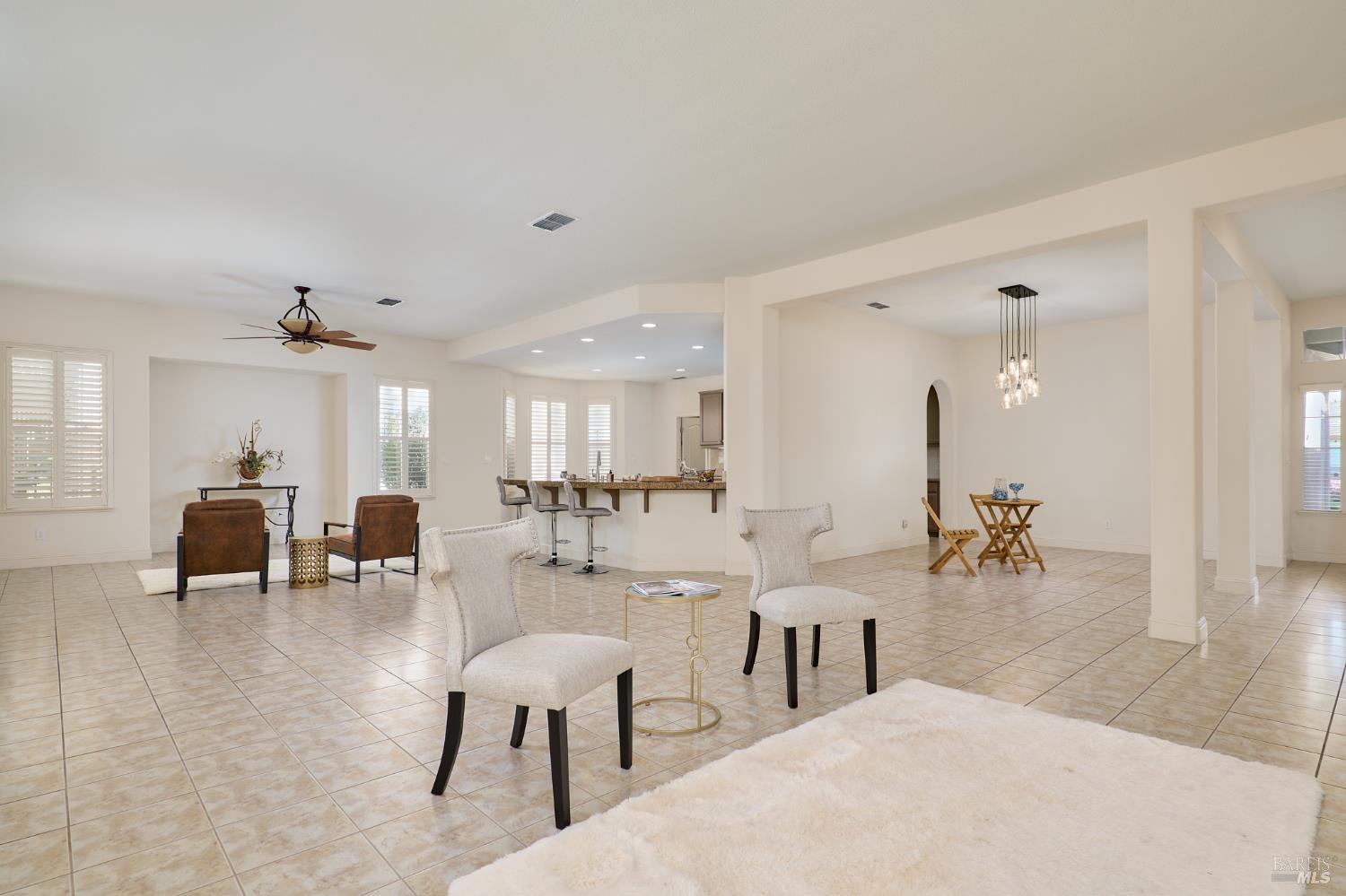 Detail Gallery Image 7 of 36 For 721 Michelbook Ln, Rio Vista,  CA 94571 - 2 Beds | 2/1 Baths