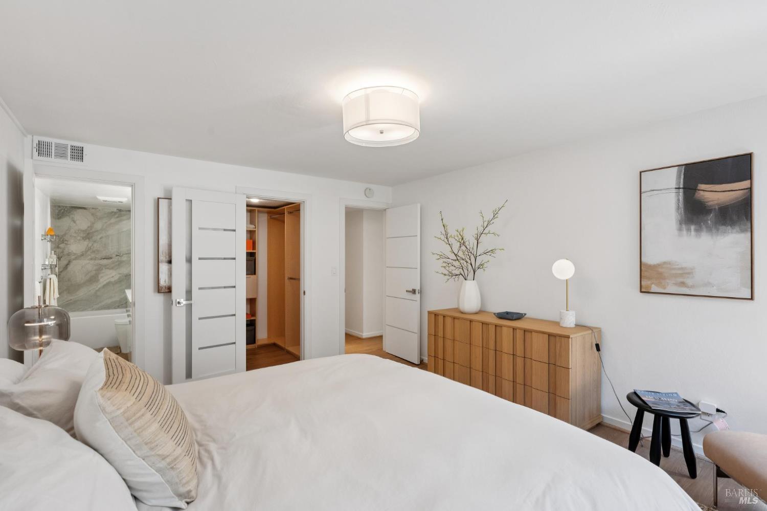 Detail Gallery Image 35 of 58 For 2 Lyford Dr #6,  Tiburon,  CA 94920 - 2 Beds | 2 Baths