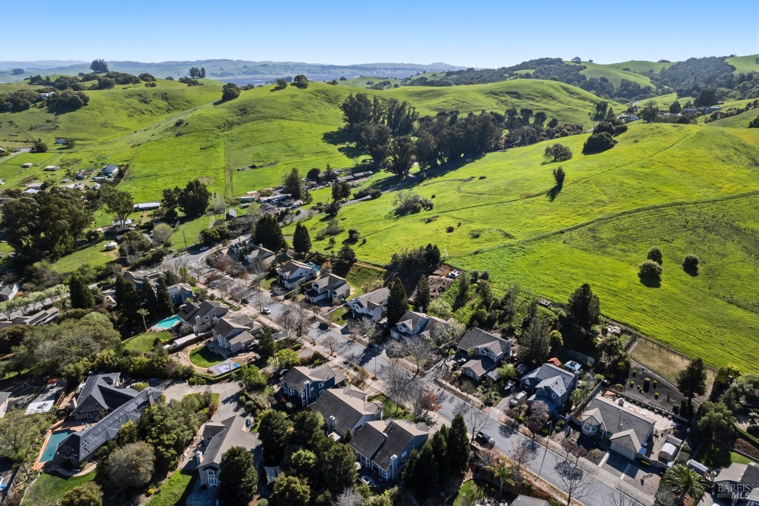 Detail Gallery Image 54 of 57 For 134 Grevillia Dr, Petaluma,  CA 94952 - 4 Beds | 3 Baths