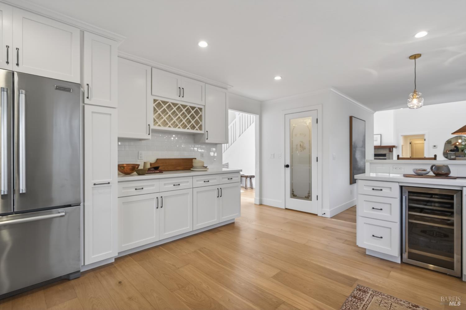 Detail Gallery Image 8 of 53 For 20 Archibald Ln, Novato,  CA 94945 - 4 Beds | 3/1 Baths