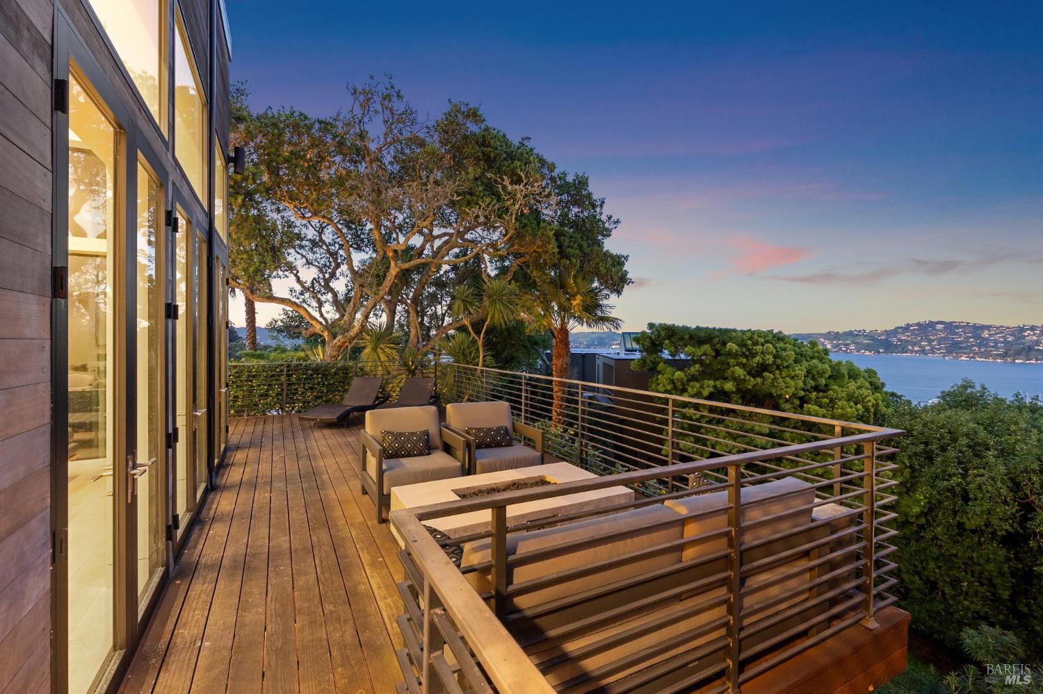 Detail Gallery Image 52 of 54 For 18 Laurel Ln, Sausalito,  CA 94965 - 4 Beds | 3/1 Baths