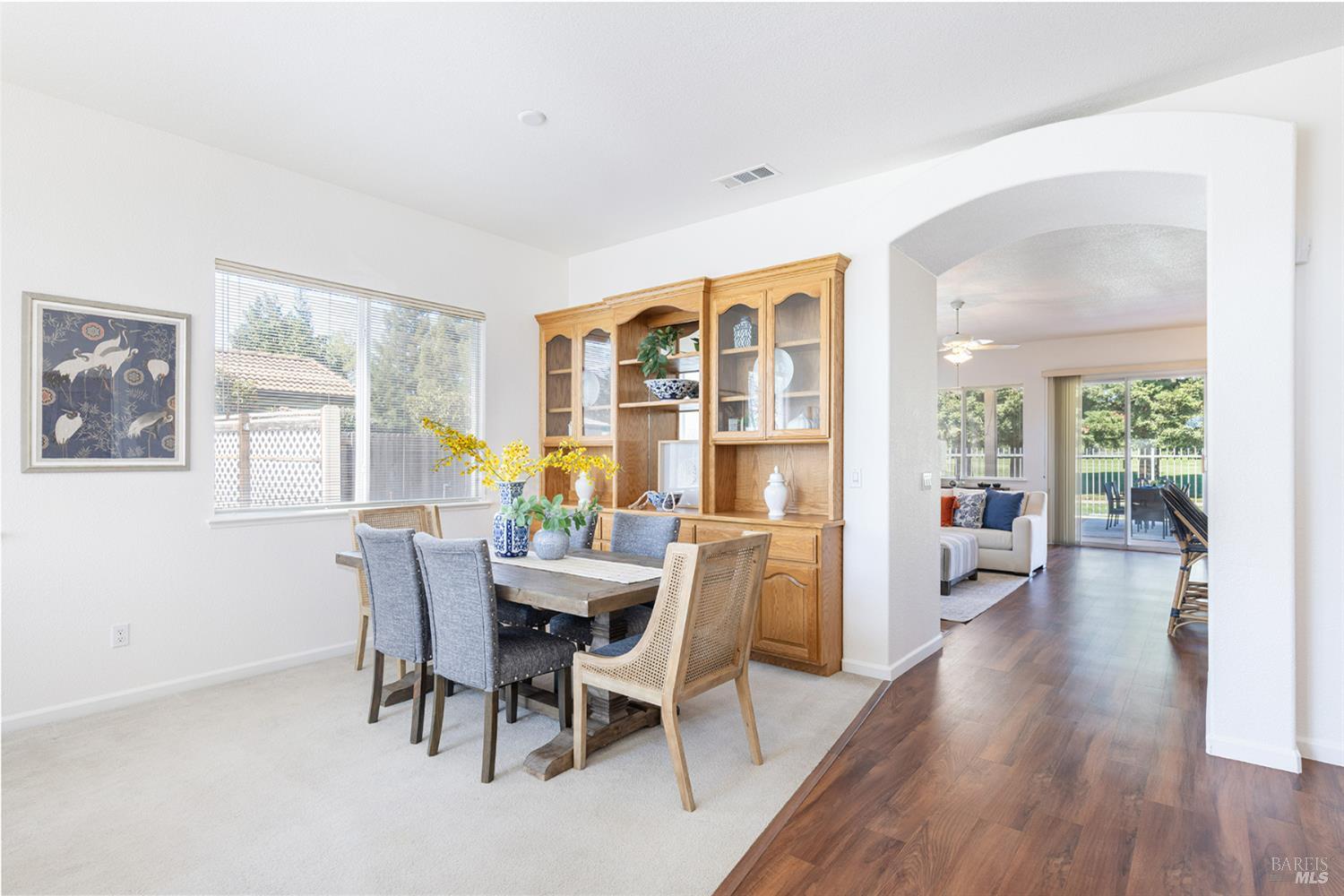 Detail Gallery Image 10 of 56 For 3896 Doral Dr, Fairfield,  CA 94533 - 4 Beds | 2 Baths