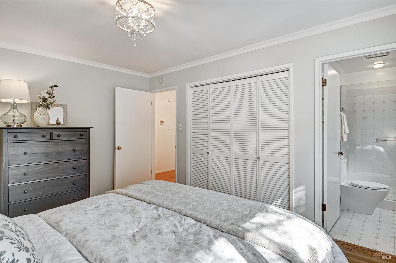 Detail Gallery Image 30 of 36 For 28 Hillcrest Dr, San Rafael,  CA 94901 - 2 Beds | 2 Baths