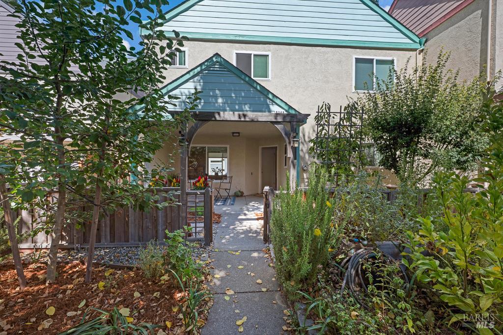 Detail Gallery Image 3 of 31 For 8148 Bodega Ave, Sebastopol,  CA 95472 - 3 Beds | 1/1 Baths