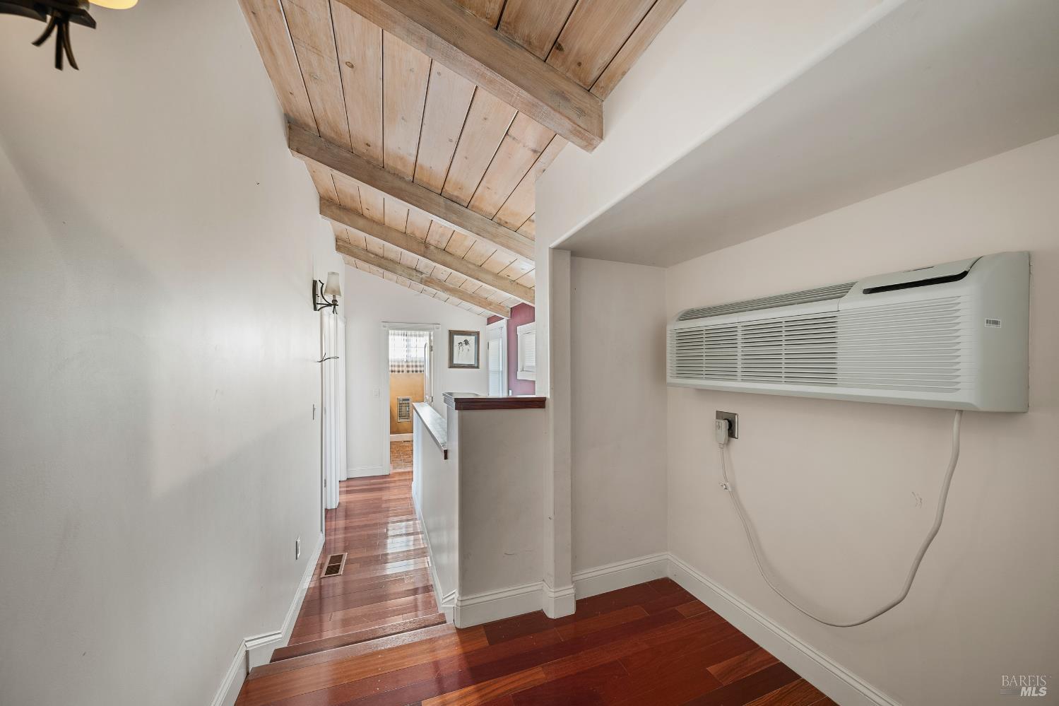 Detail Gallery Image 27 of 43 For 12620 Lakeshore Dr, Clearlake,  CA 95422 - 3 Beds | 1/1 Baths