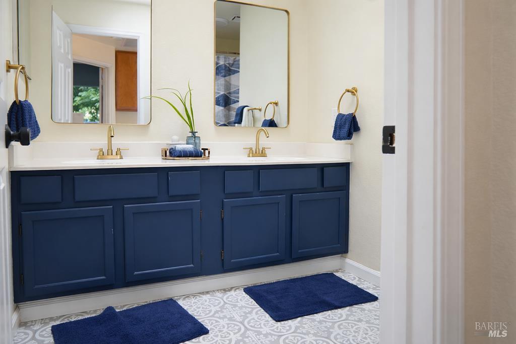 Detail Gallery Image 22 of 35 For 454 Harvest Cir, Vacaville,  CA 95687 - 5 Beds | 3 Baths