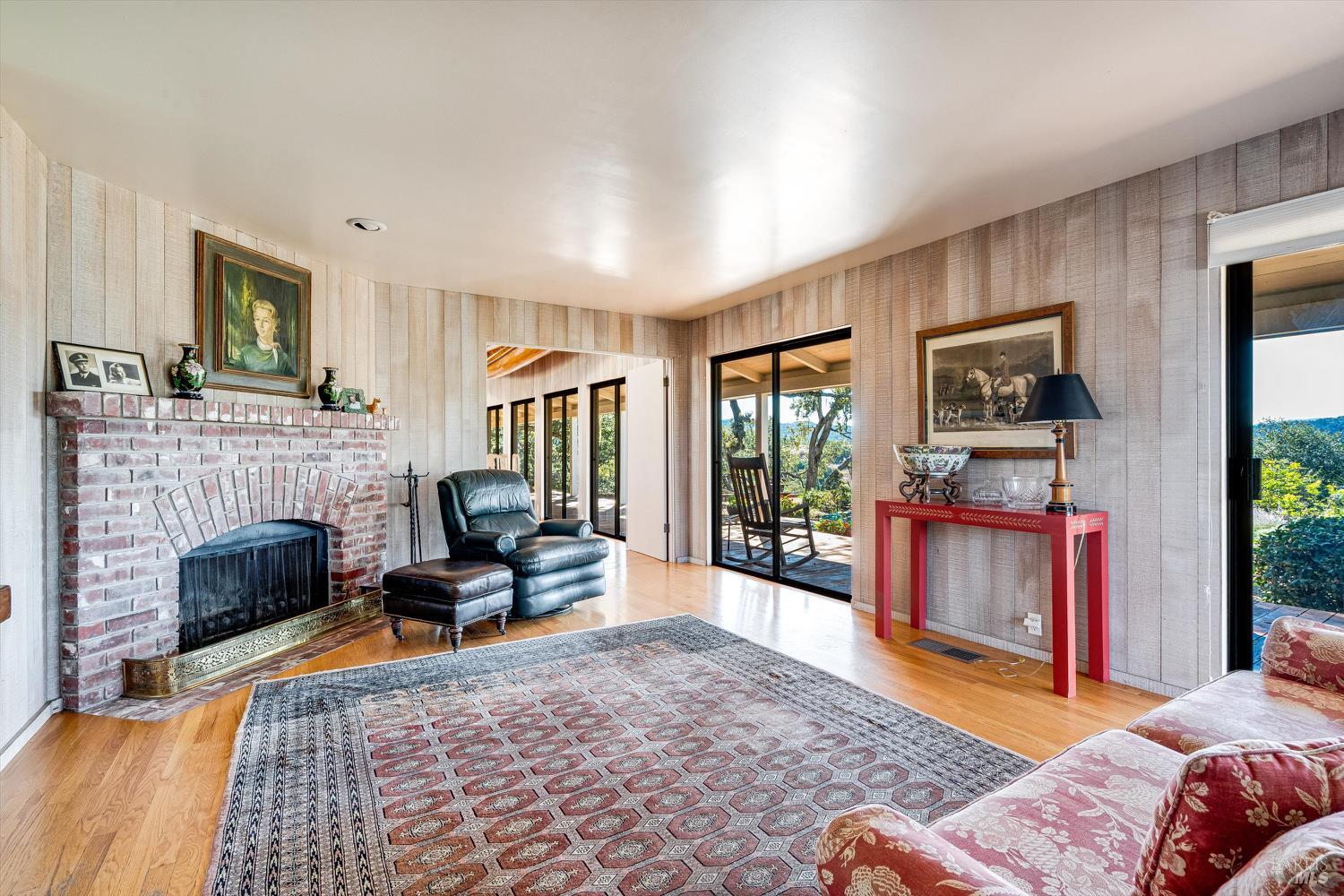 Detail Gallery Image 13 of 57 For 1740 Conn Valley Rd, Saint Helena,  CA 94574 - 3 Beds | 3/1 Baths