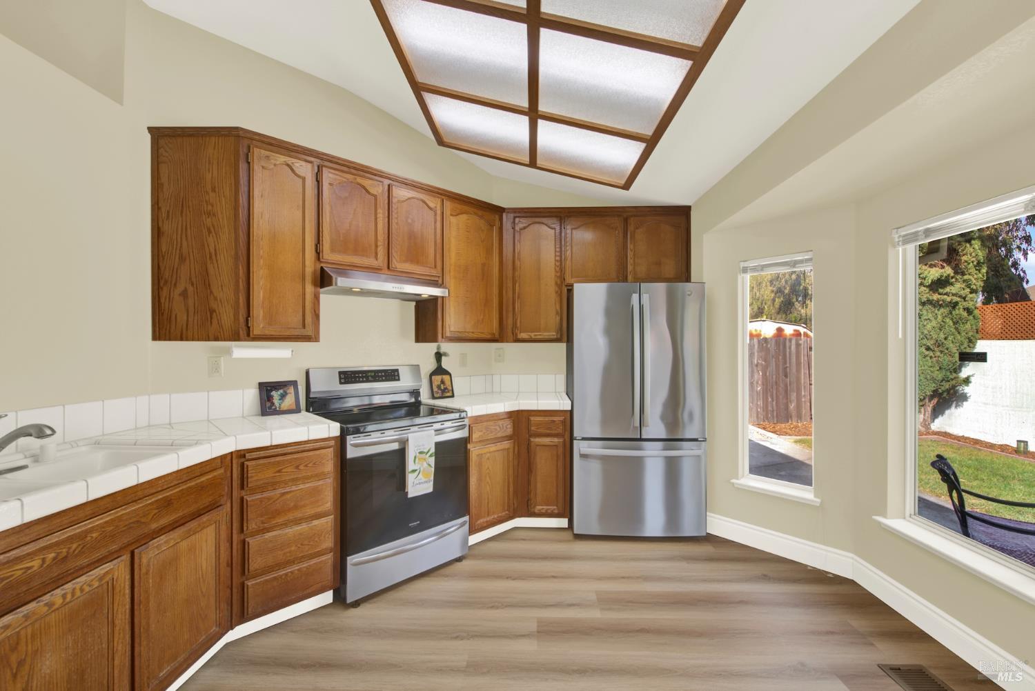 Detail Gallery Image 19 of 50 For 329 Ridgecrest Cir, Suisun City,  CA 94585 - 2 Beds | 2 Baths