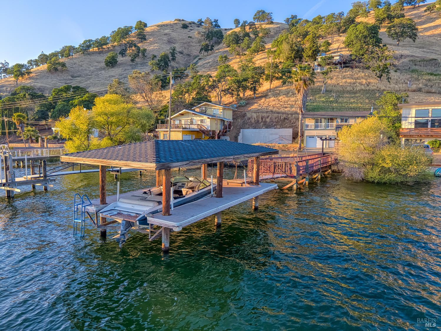 Detail Gallery Image 34 of 43 For 12620 Lakeshore Dr, Clearlake,  CA 95422 - 3 Beds | 1/1 Baths