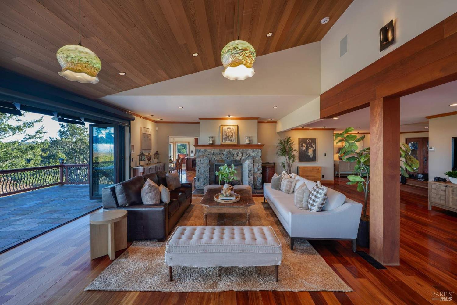 Detail Gallery Image 7 of 46 For 11799 Barnett Valley Rd, Sebastopol,  CA 95472 - 3 Beds | 5/1 Baths