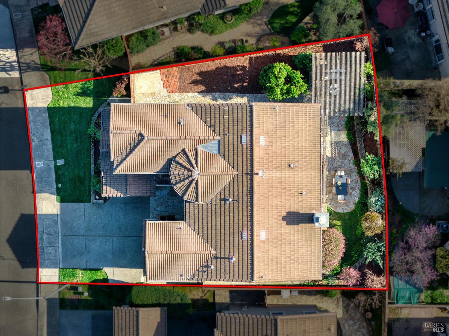 Detail Gallery Image 26 of 30 For 95 Summerbrooke Cir, Napa,  CA 94558 - 4 Beds | 3/1 Baths