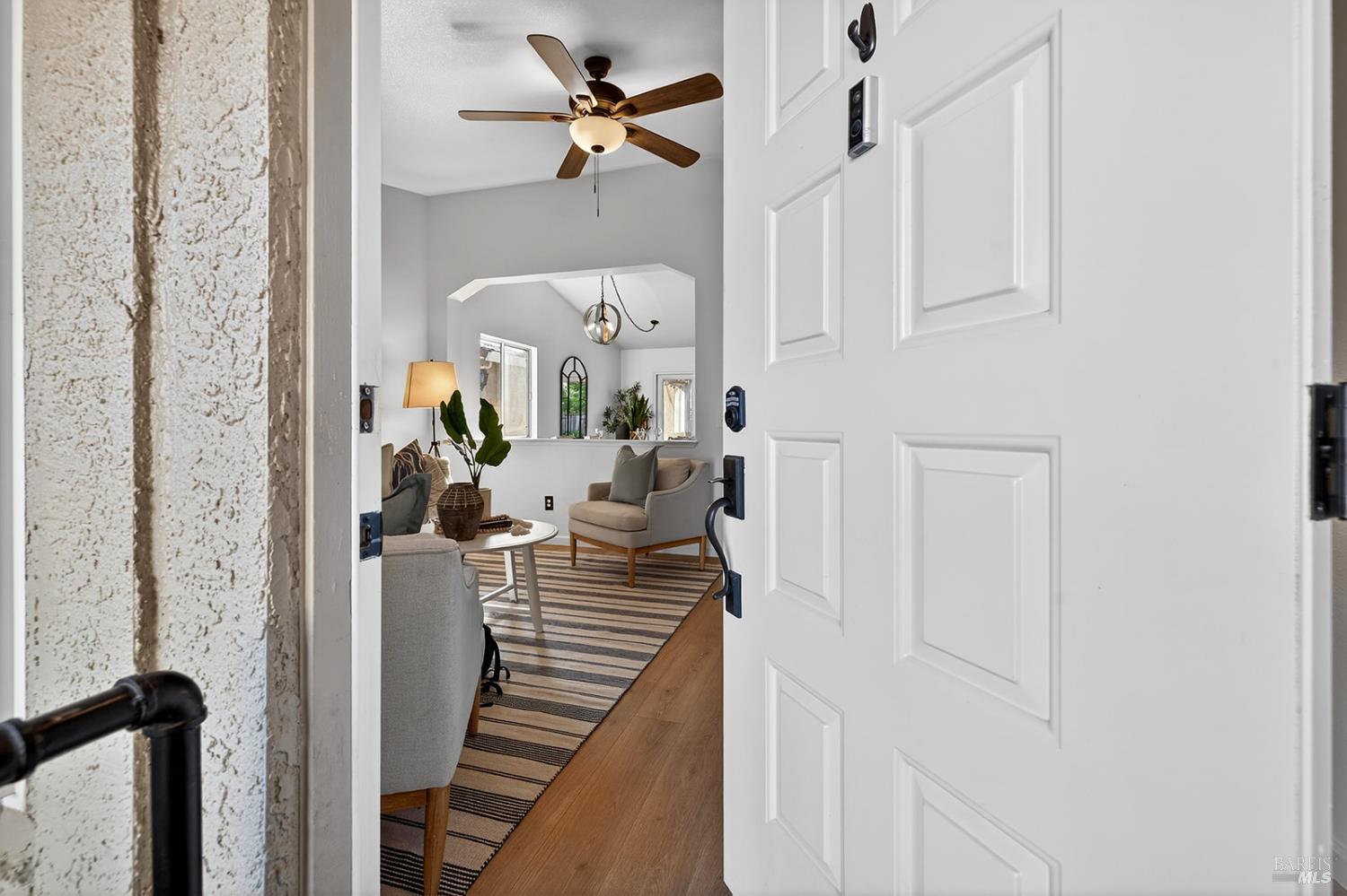 Detail Gallery Image 8 of 48 For 1056 Esparto Ct, Windsor,  CA 95492 - 3 Beds | 2 Baths