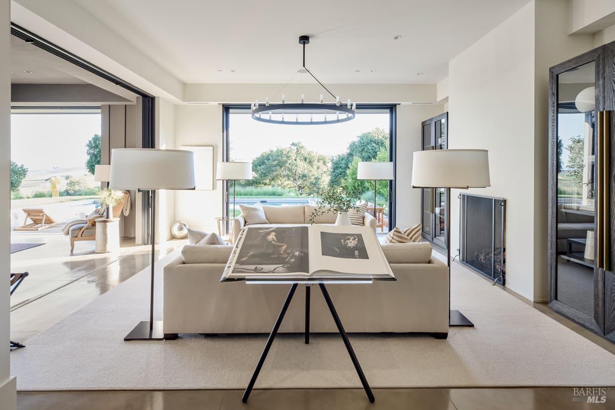 Detail Gallery Image 24 of 73 For 710 Soscol Creek Rd, Napa,  CA 94558 - 5 Beds | 5/1 Baths