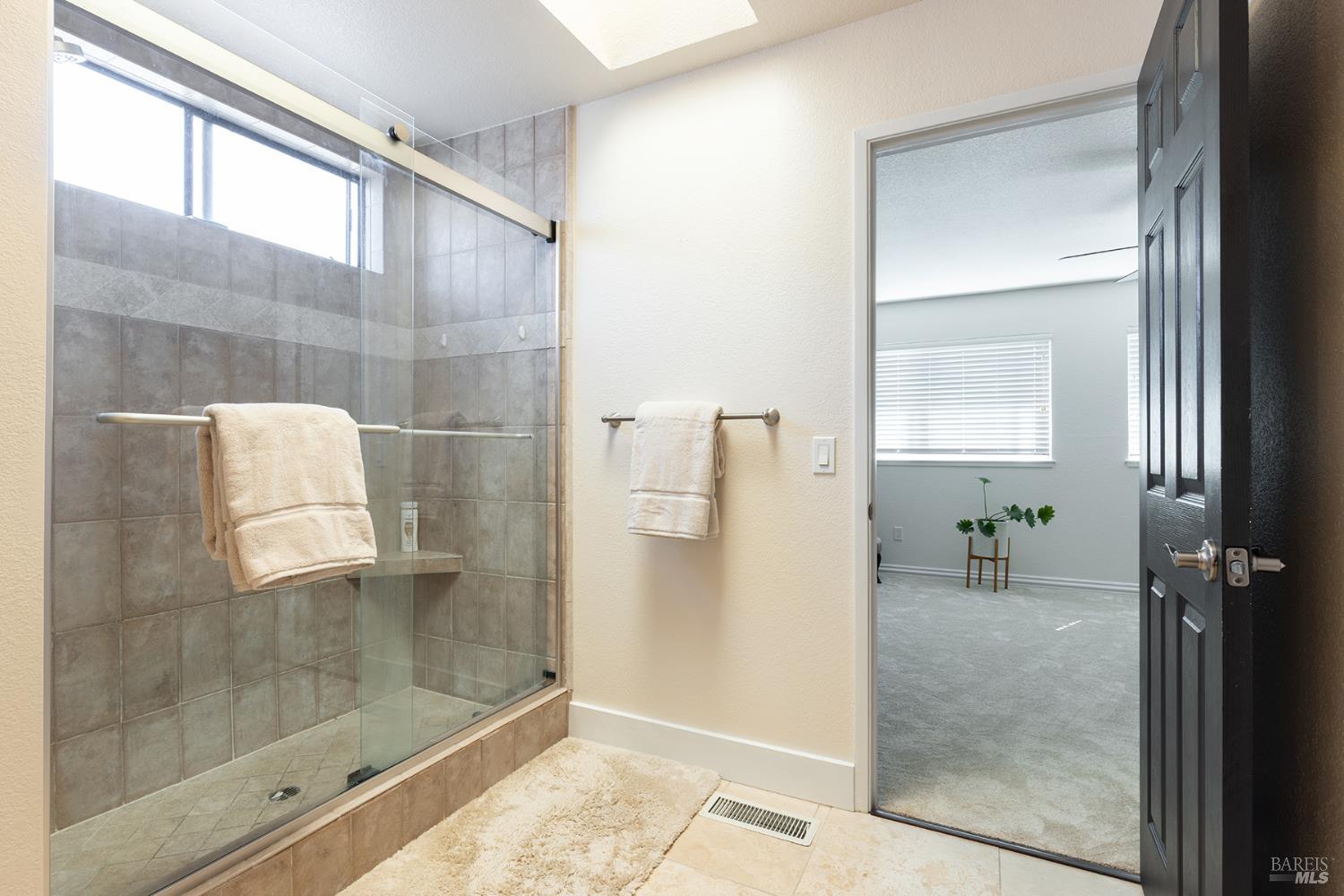 Detail Gallery Image 45 of 61 For 2409 Canin Ct, Santa Rosa,  CA 95405 - 3 Beds | 2 Baths