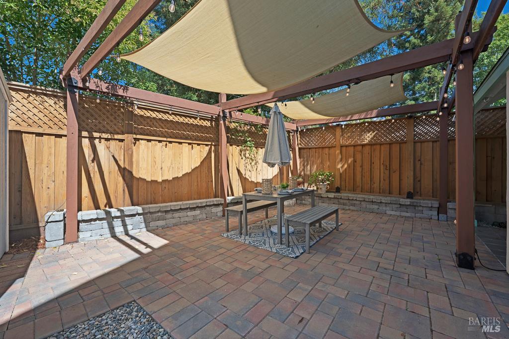 Detail Gallery Image 28 of 31 For 8148 Bodega Ave, Sebastopol,  CA 95472 - 3 Beds | 1/1 Baths