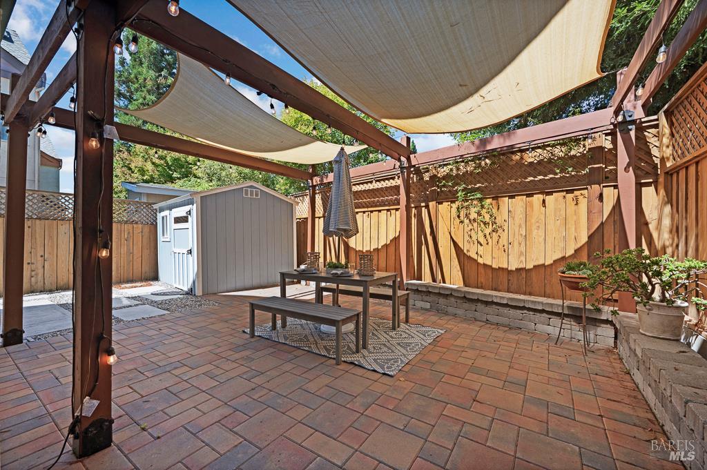Detail Gallery Image 27 of 31 For 8148 Bodega Ave, Sebastopol,  CA 95472 - 3 Beds | 1/1 Baths