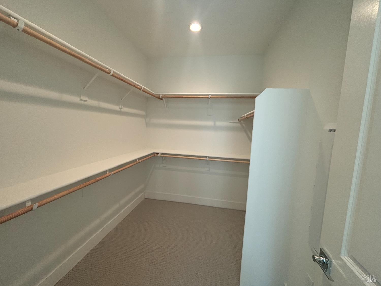 Detail Gallery Image 8 of 8 For 230 Echols Dr, Martinez,  CA 94553 - 4 Beds | 3 Baths