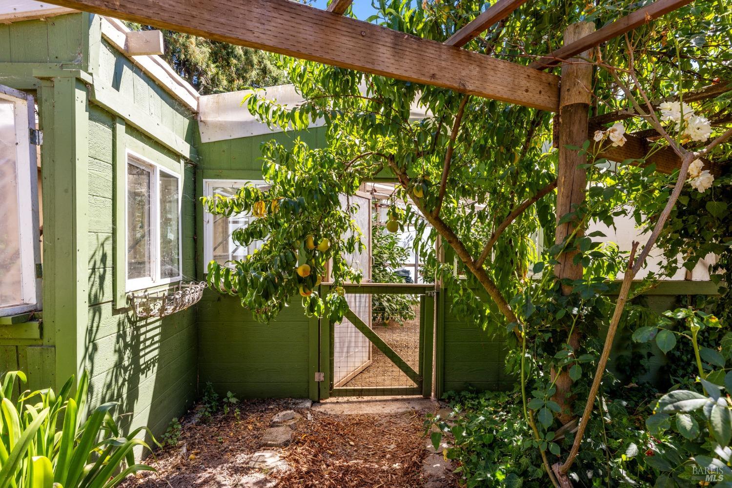 Detail Gallery Image 84 of 95 For 4038 E 3rd Ave, Napa,  CA 94558 - 4 Beds | 3 Baths