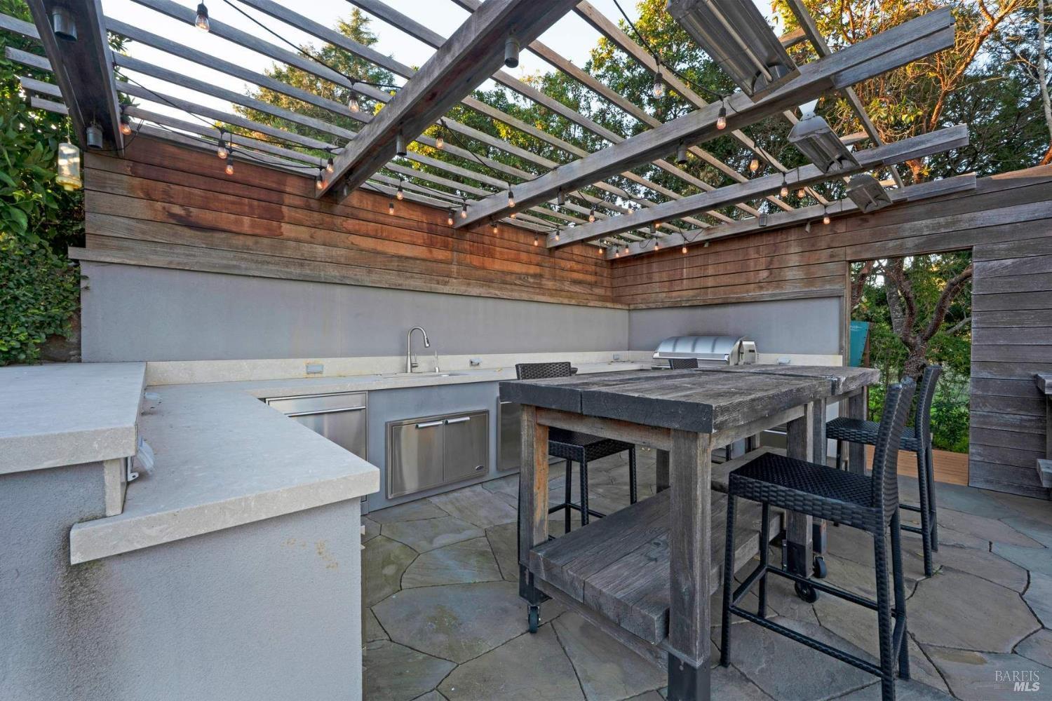 Detail Gallery Image 42 of 46 For 11799 Barnett Valley Rd, Sebastopol,  CA 95472 - 3 Beds | 5/1 Baths