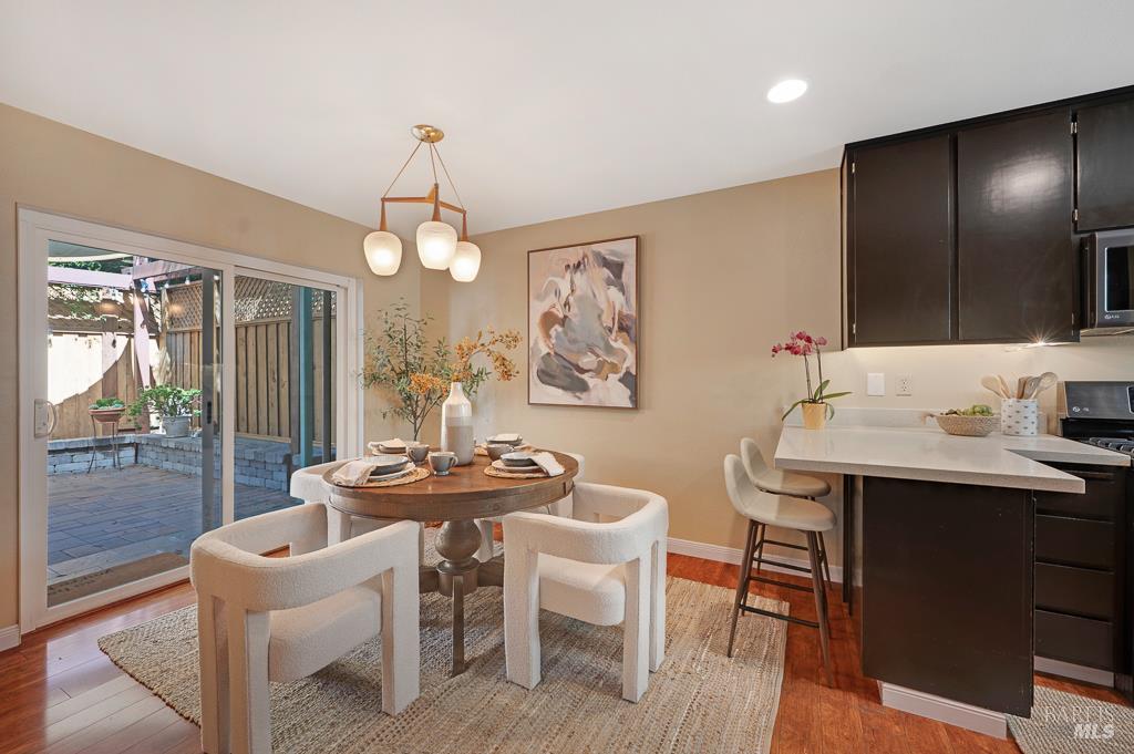 Detail Gallery Image 12 of 31 For 8148 Bodega Ave, Sebastopol,  CA 95472 - 3 Beds | 1/1 Baths