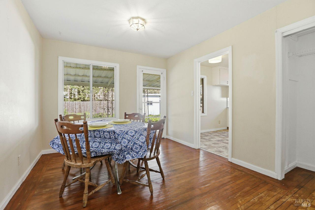 Detail Gallery Image 7 of 29 For 31 Claus Dr, Fairfax,  CA 94930 - 2 Beds | 1 Baths