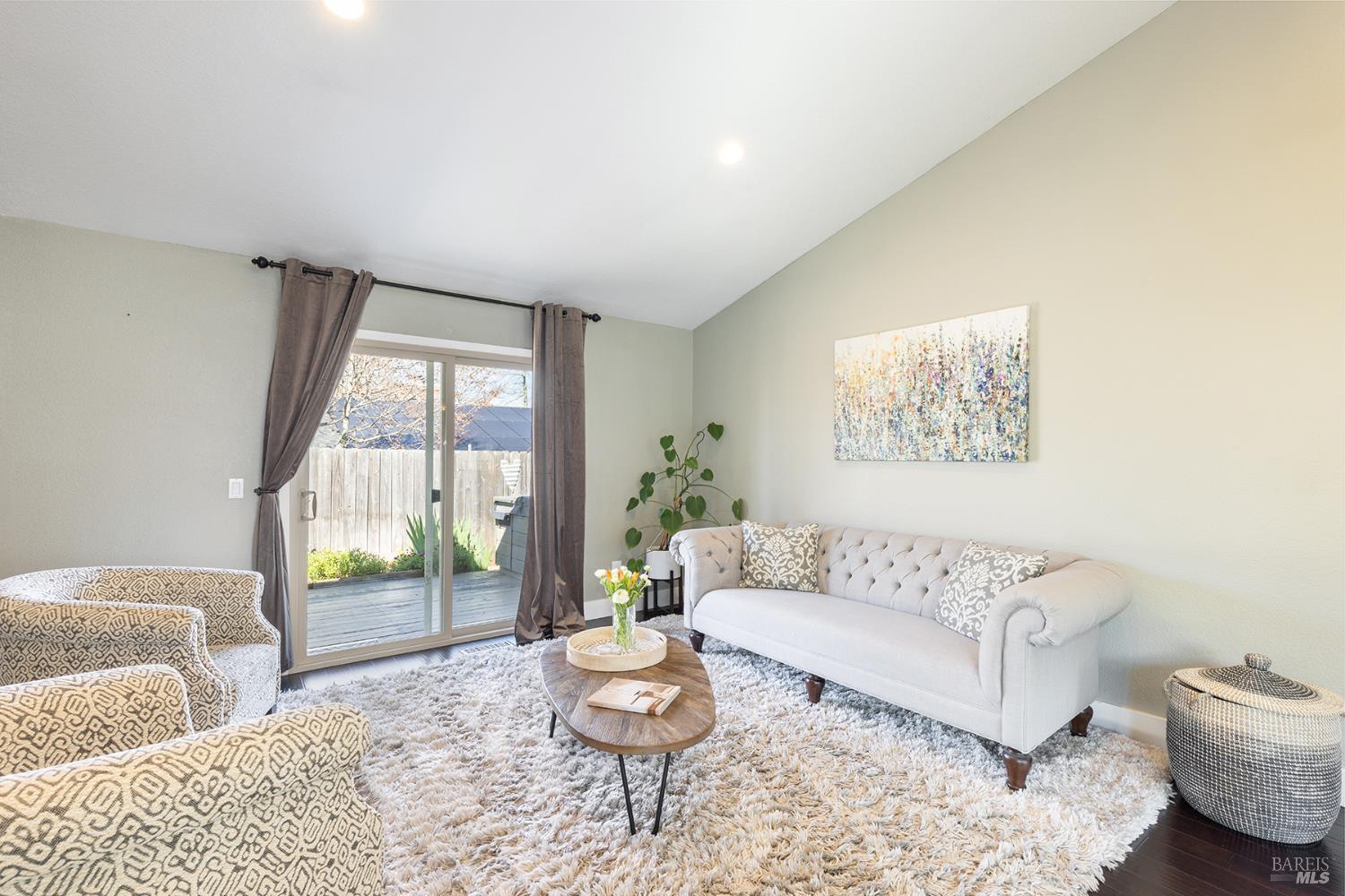 Detail Gallery Image 21 of 61 For 2409 Canin Ct, Santa Rosa,  CA 95405 - 3 Beds | 2 Baths