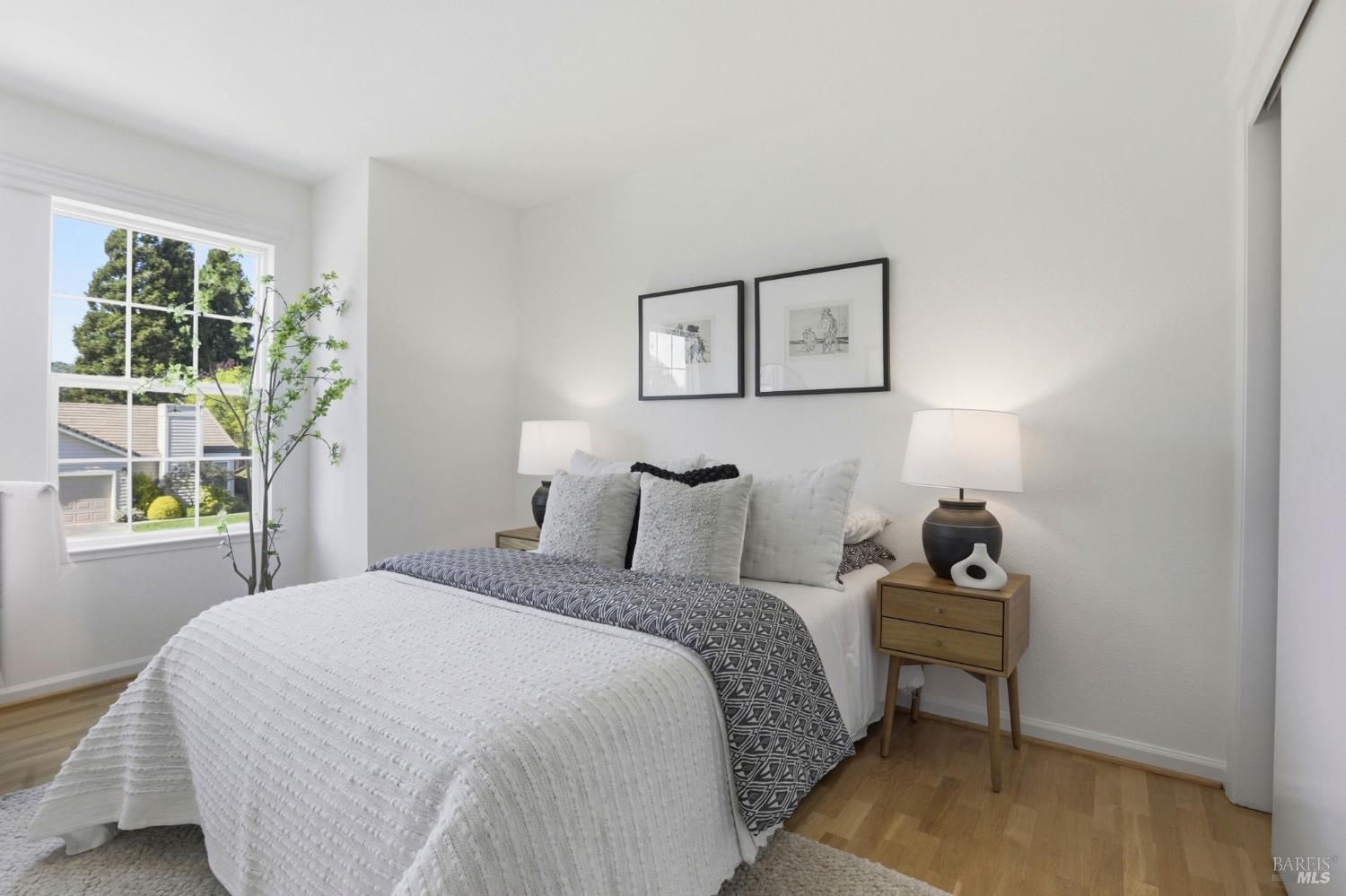 Detail Gallery Image 17 of 44 For 8 Partridge Dr, San Rafael,  CA 94901 - 3 Beds | 2/1 Baths