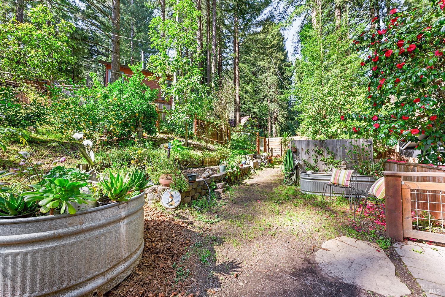 Detail Gallery Image 38 of 42 For 17450 Summit Ave, Guerneville,  CA 95446 - 3 Beds | 2 Baths