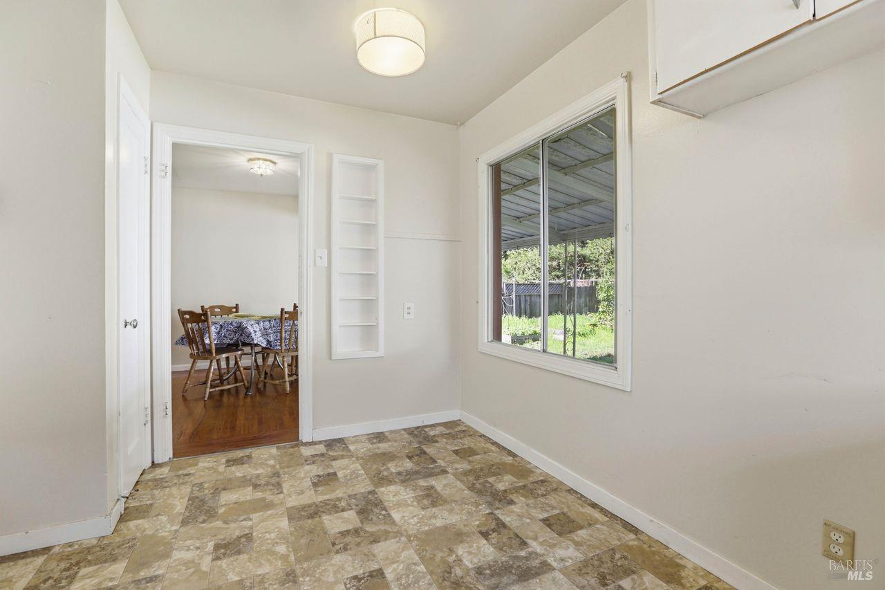 Detail Gallery Image 13 of 29 For 31 Claus Dr, Fairfax,  CA 94930 - 2 Beds | 1 Baths