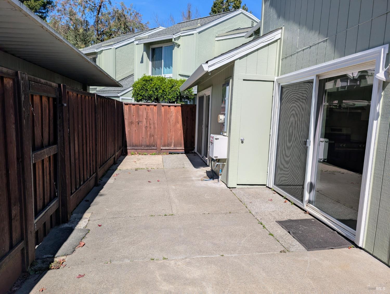 Detail Gallery Image 16 of 24 For 764 Racquet Club Cir, Rohnert Park,  CA 94928 - 2 Beds | 1/1 Baths