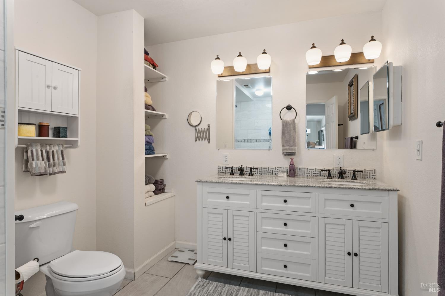 Detail Gallery Image 14 of 29 For 2960 Oak Crest Ave, Lucerne,  CA 95458 - 3 Beds | 2 Baths