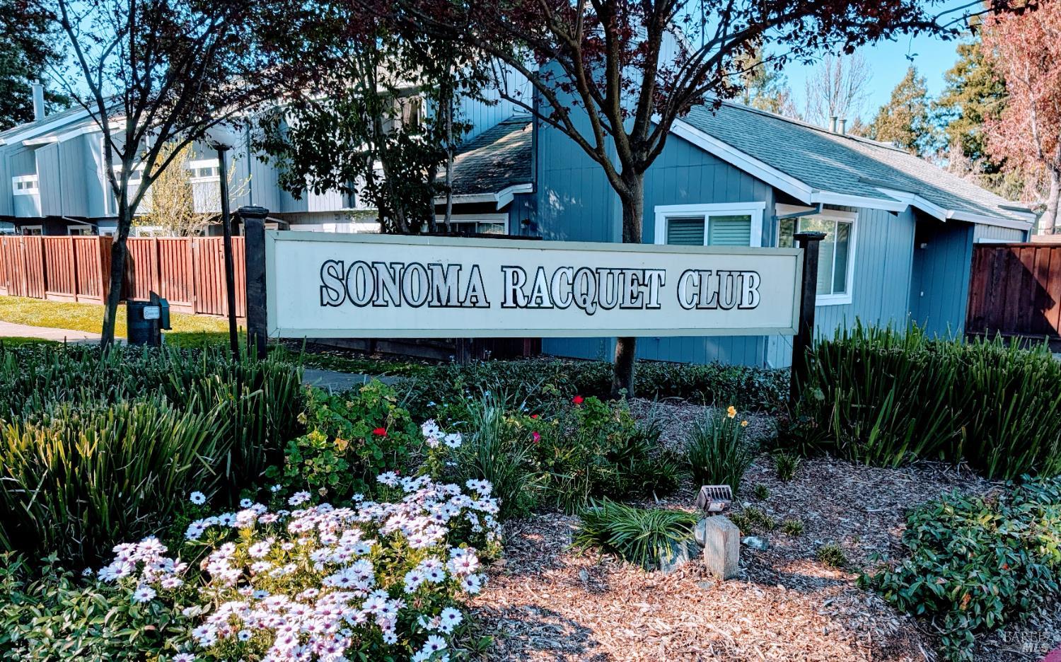 Detail Gallery Image 18 of 24 For 764 Racquet Club Cir, Rohnert Park,  CA 94928 - 2 Beds | 1/1 Baths