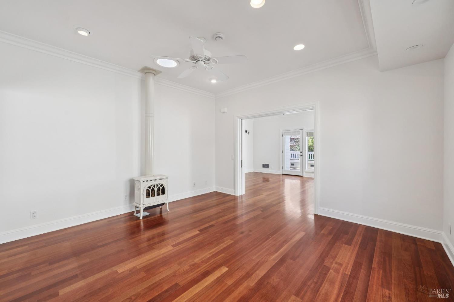 Detail Gallery Image 13 of 80 For 102 F St, San Rafael,  CA 94901 - – Beds | – Baths