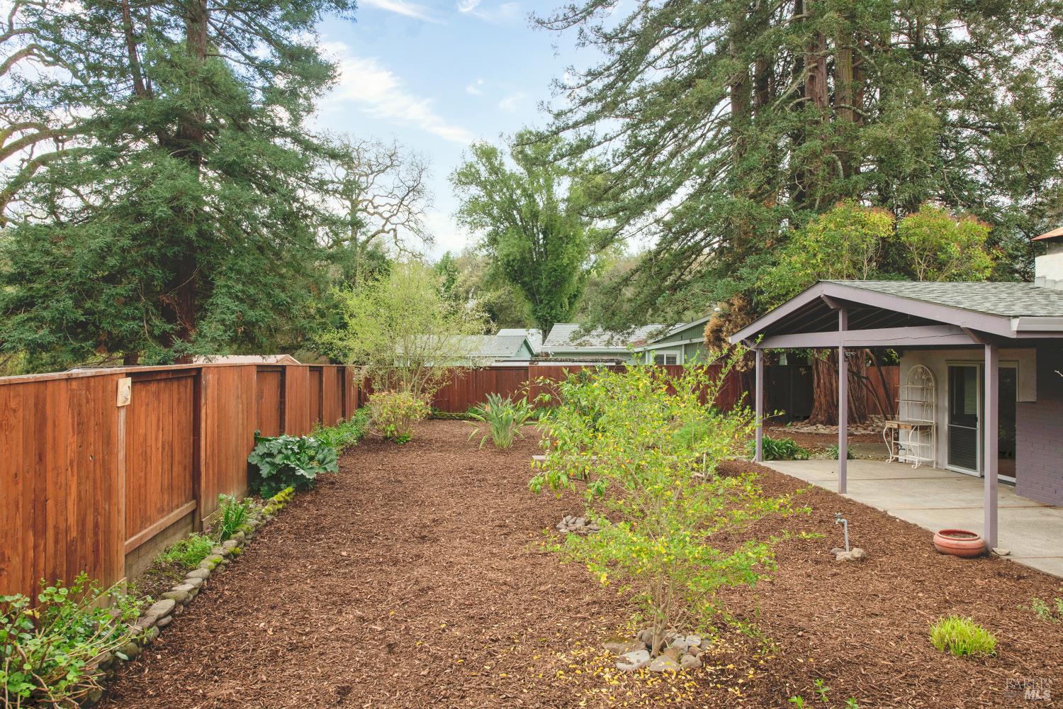 Detail Gallery Image 40 of 52 For 838 Oakwood Dr, Sonoma,  CA 95476 - 3 Beds | 2 Baths