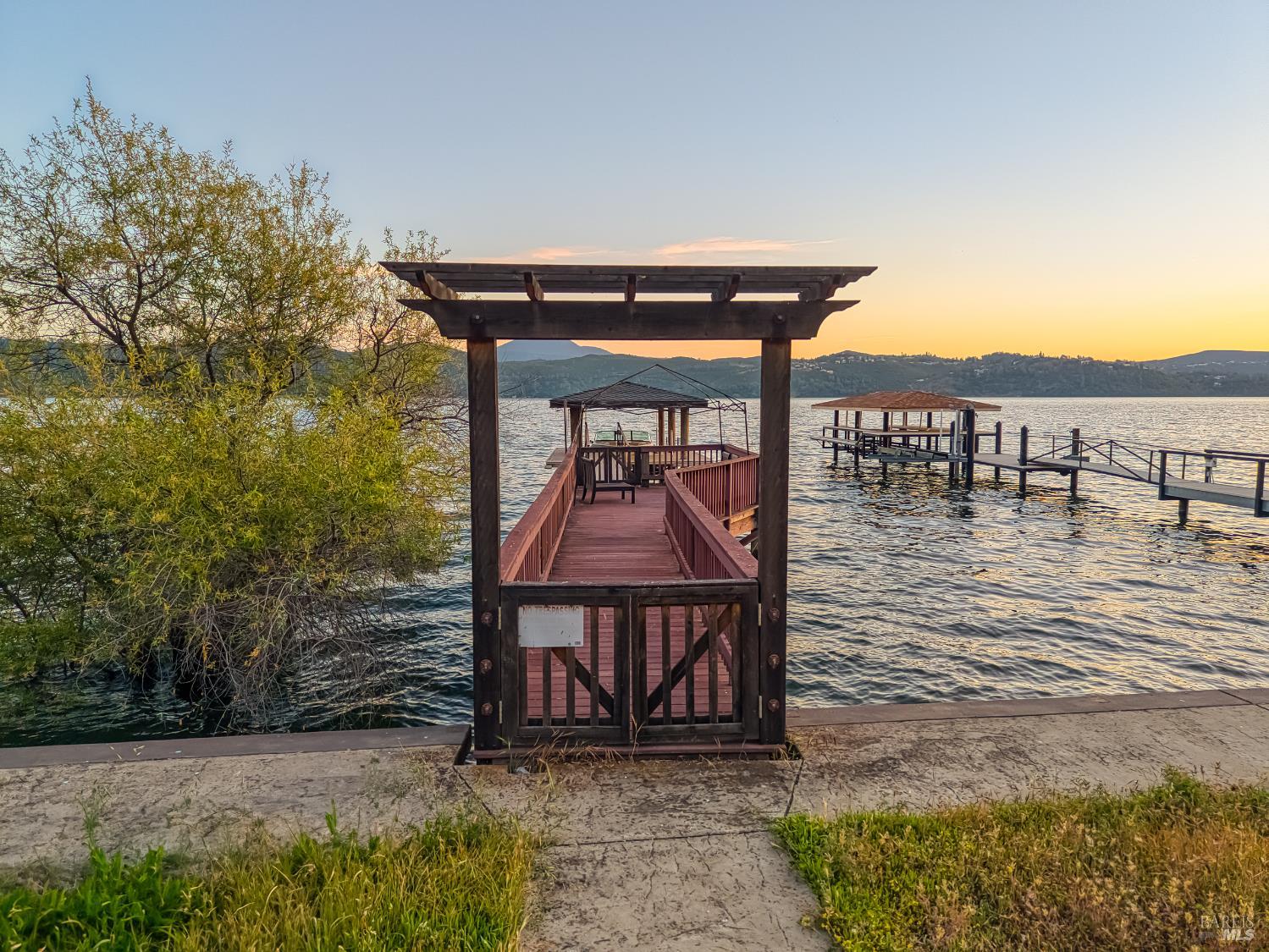 Detail Gallery Image 20 of 43 For 12620 Lakeshore Dr, Clearlake,  CA 95422 - 3 Beds | 1/1 Baths