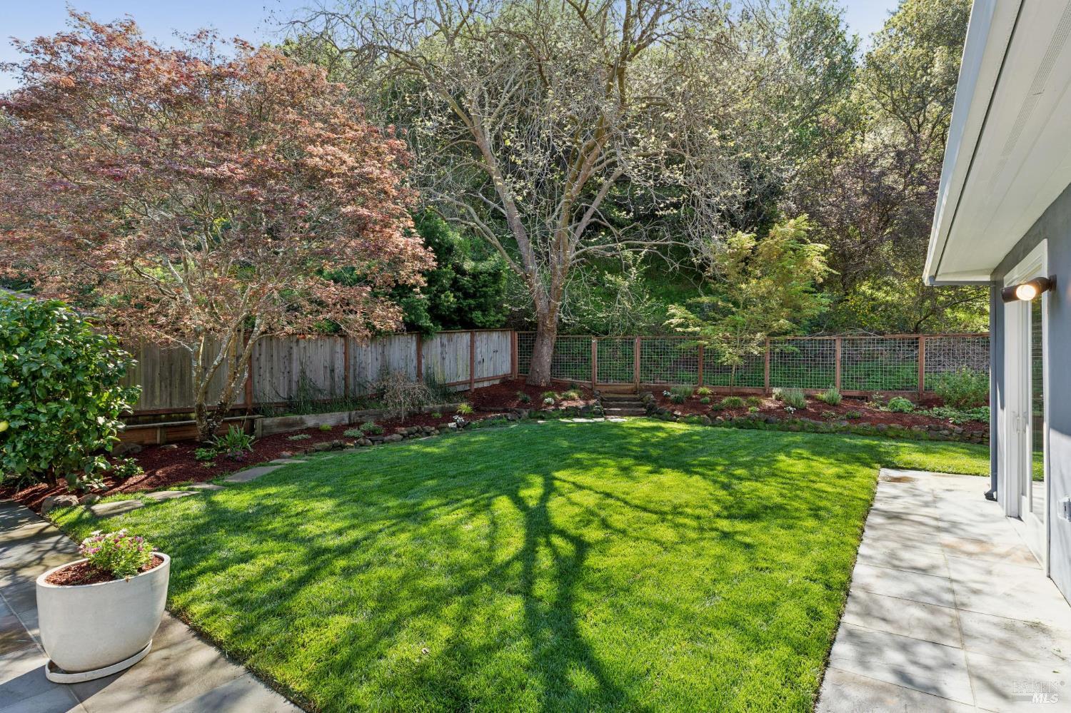 Detail Gallery Image 30 of 31 For 334 Karen Way, Tiburon,  CA 94920 - 4 Beds | 2 Baths