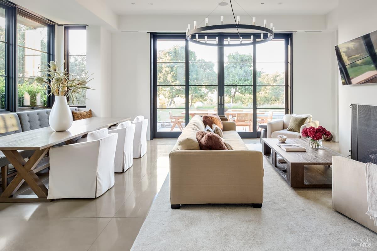 Detail Gallery Image 21 of 73 For 710 Soscol Creek Rd, Napa,  CA 94558 - 5 Beds | 5/1 Baths