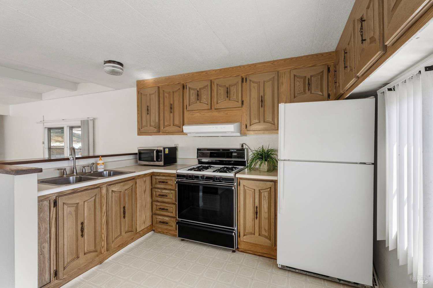 Detail Gallery Image 12 of 19 For 660 Leslie St 60, Ukiah,  CA 95482 - 2 Beds | 1/1 Baths