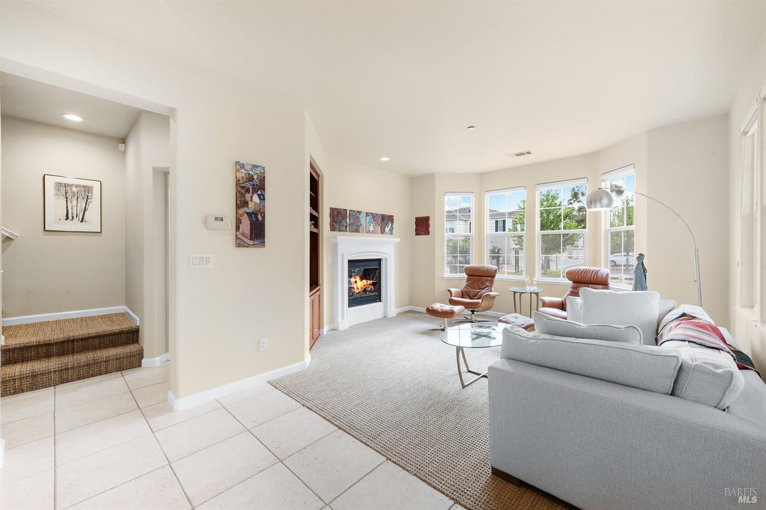 Detail Gallery Image 2 of 21 For 860 Citation Ct, Napa,  CA 94559 - 3 Beds | 2/1 Baths