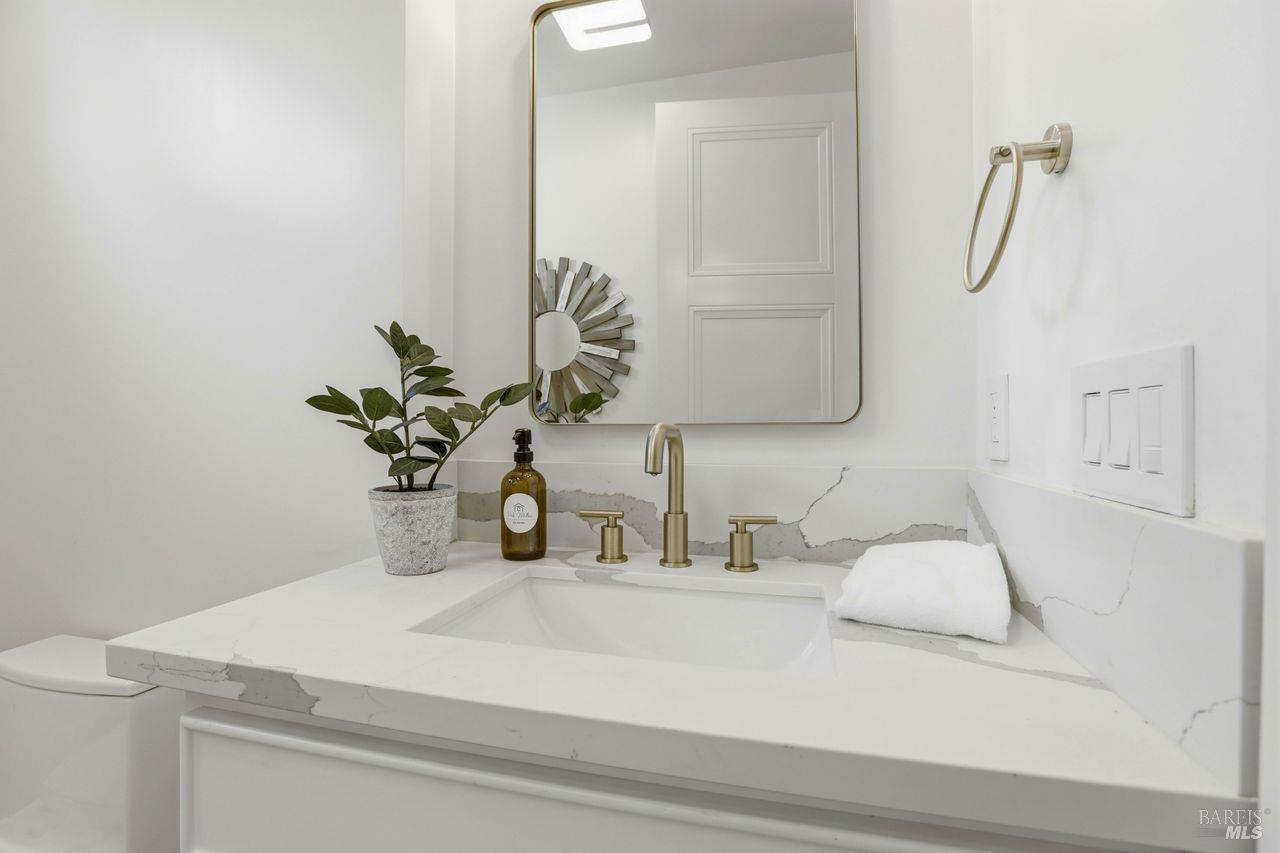 Detail Gallery Image 31 of 37 For 41 Park Dr, San Anselmo,  CA 94960 - 3 Beds | 2/1 Baths